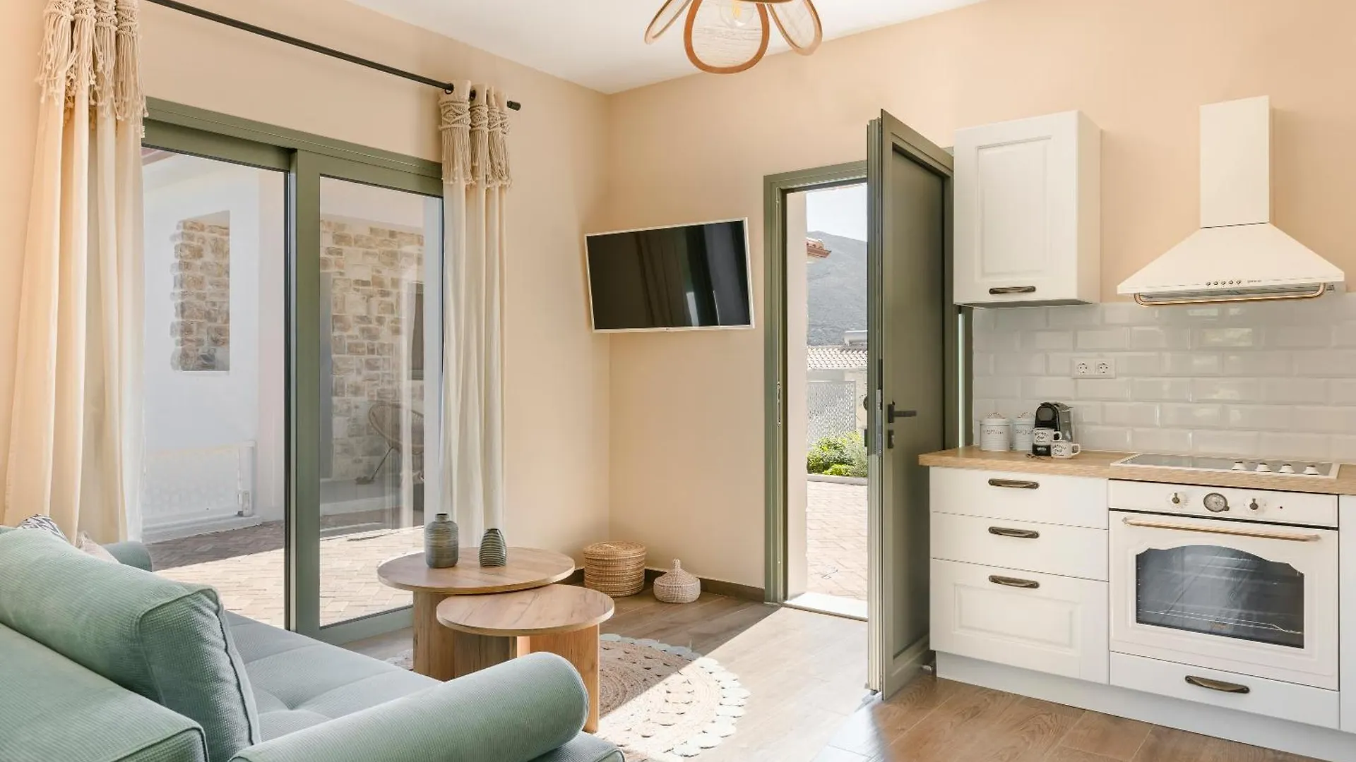 Apartment Azolaki Suites